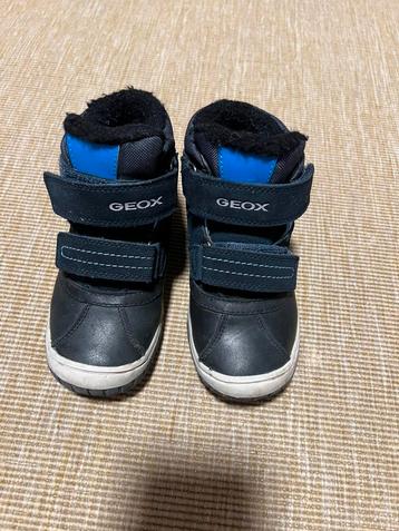 Chaussures d’hiver  beschikbaar voor biedingen