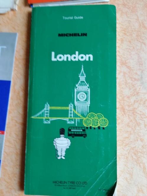 ENSEMBLE LONDRES ET SES ENVIRONS, 2 livres, dépliants et dép, Livres, Guides touristiques, Utilisé, Guide ou Livre de voyage, Europe