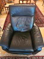 Zeer comfortabele elektrische relaxfauteuil van echt leer, Ophalen, Zo goed als nieuw, Leer