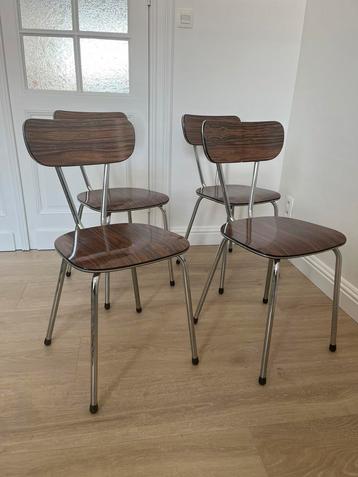 Formica stoelen beschikbaar voor biedingen