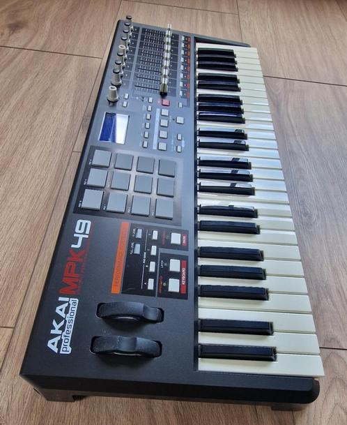 Midi Keyboard: AKAI MPK49, Muziek en Instrumenten, Midi-apparatuur, Gebruikt, Ophalen