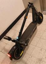 Trottinette ninebot g2 max 350euro pas négociable déjà bon p, Vélos & Vélomoteurs, Enlèvement ou Envoi