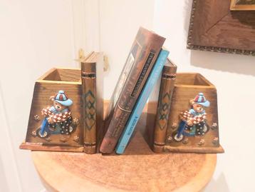 Vintage boekensteunen. Geweldig idee voor een kerstcadeau! G beschikbaar voor biedingen