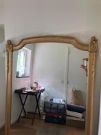 Très grand miroir doré, Ophalen