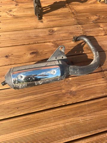 Booster standaard uitlaat beschikbaar voor biedingen