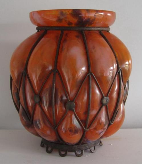 vase art déco en Pate de Verre Lorrain en fer forgé, Antiquités & Art, Antiquités | Verre & Cristal, Enlèvement