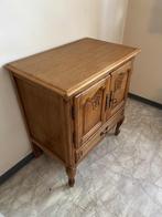 Houten wandkast klein model, Huis en Inrichting, Ophalen, Gebruikt, Met deur(en)