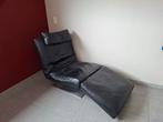 NATUZZI ZWART LEDEREN LONGCHAIR, Huis en Inrichting, Ophalen, Zo goed als nieuw