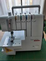 coverlock bernette B/42 funlock, Hobby en Vrije tijd, Ophalen, Zo goed als nieuw