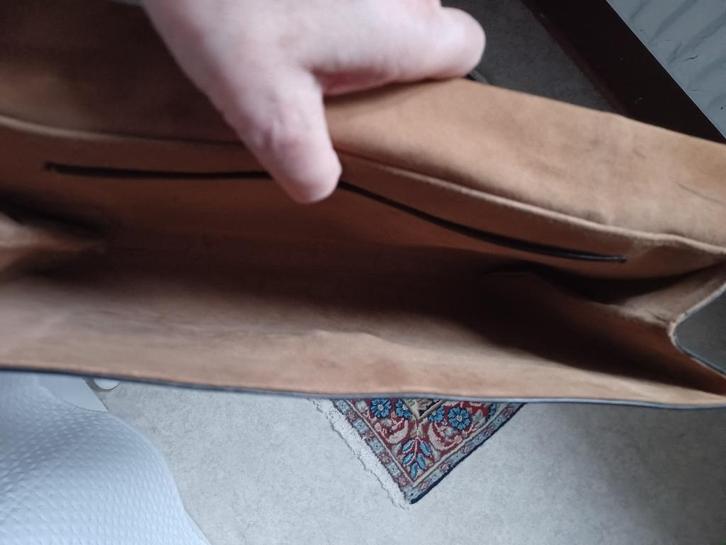 DELVAUX Vintage zwarte tas met logo, Handtassen en Accessoires, Tassen | Damestassen, Zwart, Verzenden