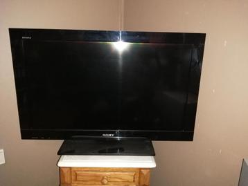 Gratis Sony Bravia, werkt nog goed  beschikbaar voor biedingen
