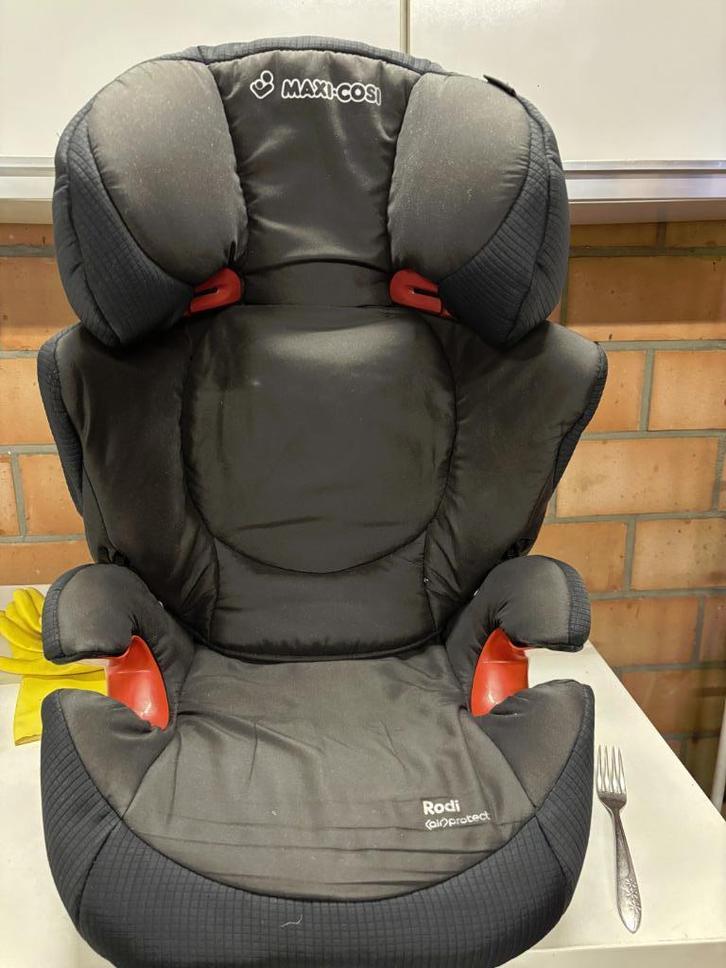 autostoelmaxicosi 2/3 model rodi, Kinderen en Baby's, Autostoeltjes, Gebruikt, Maxi-Cosi, 9 t/m 36 kg, Autogordel, Afneembare rugleuning