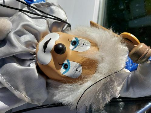 Porseleinen clown/nar op schommel, Verzamelen, Poppetjes en Figuurtjes, Zo goed als nieuw, Ophalen
