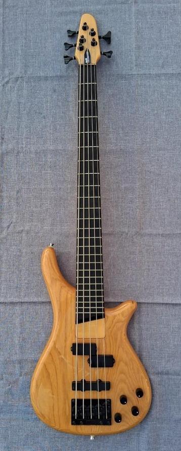 SGC Nanyo - Bass Collection SB505 AN 5-snarige bas – 1988, Musique & Instruments, Instruments à corde | Guitares | Basses, Enlèvement