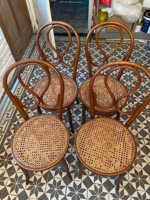 4 Chaises Thonet Nr 20, Antiek en Kunst, Antiek | Meubels | Stoelen en Sofa's, Ophalen