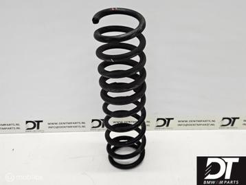 Schroefveer achter oranje BMW E39 M5 33532229176 beschikbaar voor biedingen