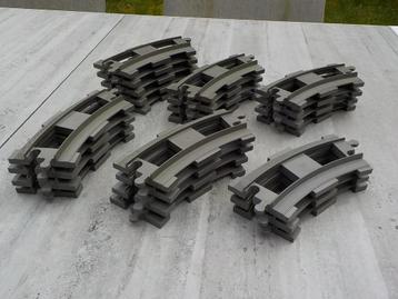 24 oude grijze bochten rails originele Lego DUPLO sporen