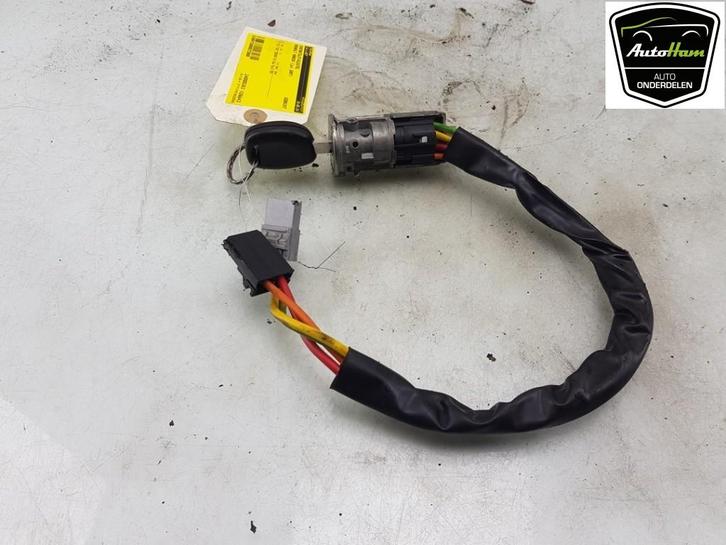CONTACTSLOT + SLEUTEL Kangoo Express (FC) (|7701470736|), Auto-onderdelen, Overige Auto-onderdelen, Renault, Gebruikt