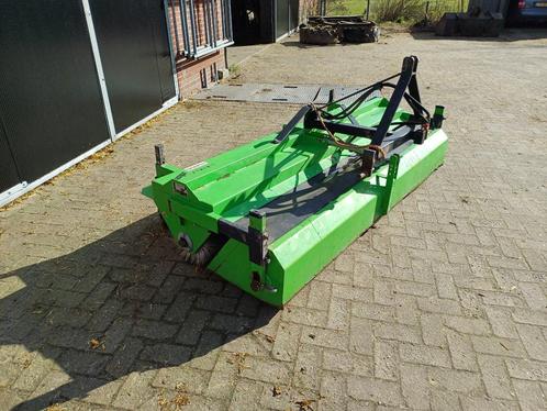Bema veegmachine /borstelmachine, Zakelijke goederen, Landbouw | Werktuigen, Ophalen