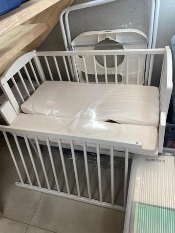 Houten co-sleeper beschikbaar voor biedingen