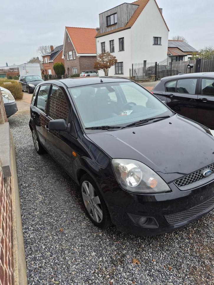Ford fiesta 1.3 benzine klaar om te registreren prijs wordt, Auto's, Ford, Particulier, Fiësta, ABS, Airbags, Airconditioning