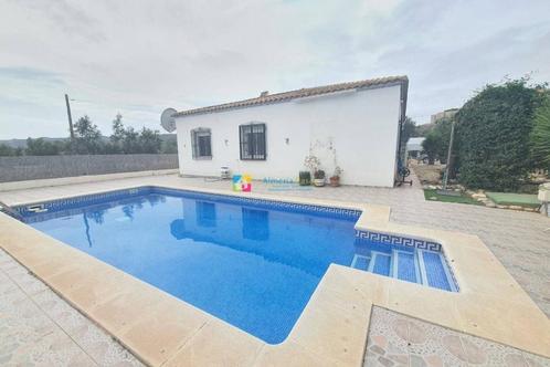 Spanje (Andalusië)- villa 3slpkmr en 2bdkmrs en zwembad, Immo, Buitenland, Spanje, Woonhuis, Dorp