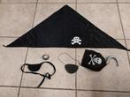 Verkleedkledij piraat: ooglapje, haak, doek doodskop, ring, Kinderen en Baby's, Ophalen of Verzenden, Gebruikt, Jongen of Meisje