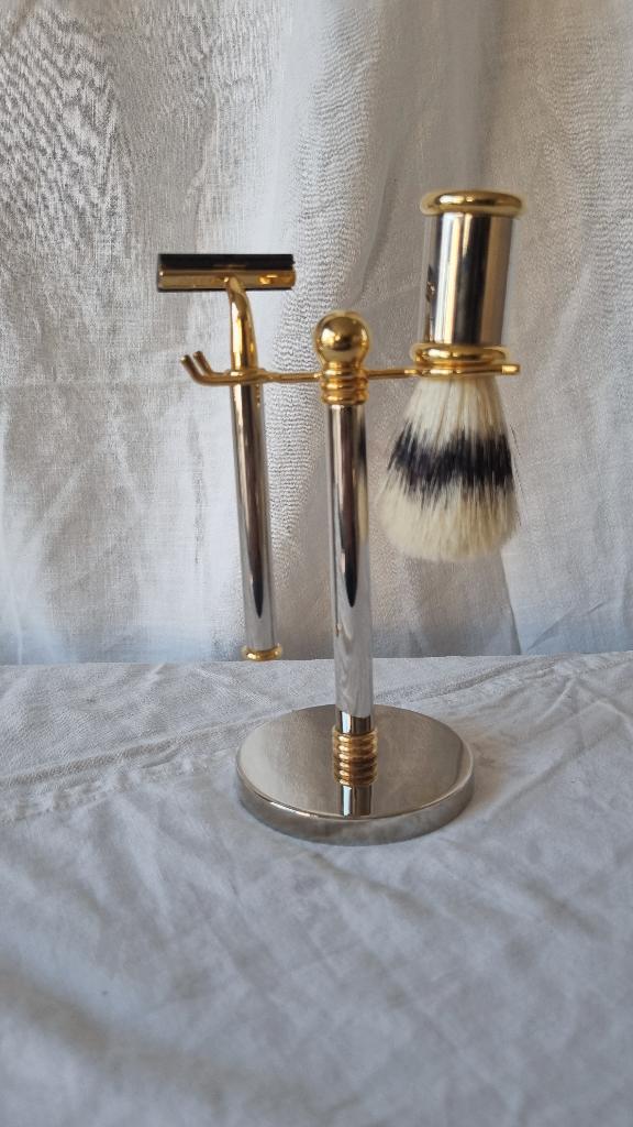 Kit de rasage de luxe Victoria 17060/3 DX, Enlèvement ou Envoi, Neuf, Tout le visage, Soins