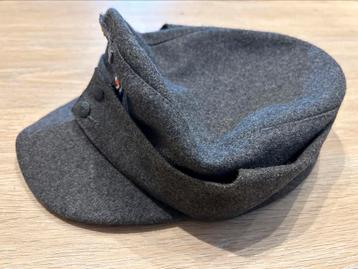 Casquette allemande LW FJ M43 disponible aux enchères