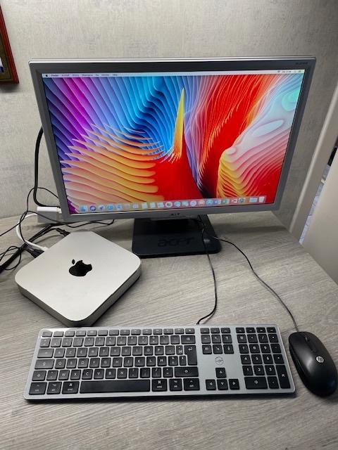 Apple Mac mini - toetsenbord, muis en scherm 24 inch, Computers en Software, Apple Desktops, Zo goed als nieuw, Mac Mini, SSD