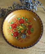 Slavische volkskunst, prachtig oud handmade schaaltje, Ophalen of Verzenden