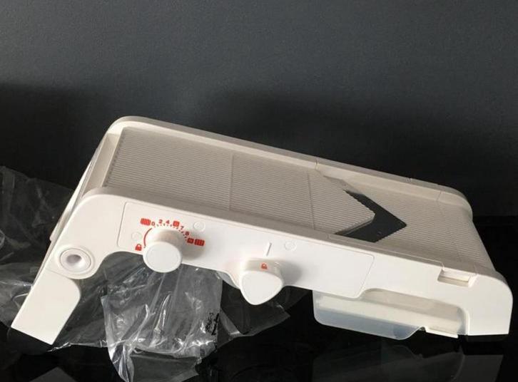 Ultra COMPLETE Chef Tupperware mandoline, Games en Spelcomputers, Spelcomputers | Nintendo Consoles | Accessoires, Nieuw, Ophalen of Verzenden