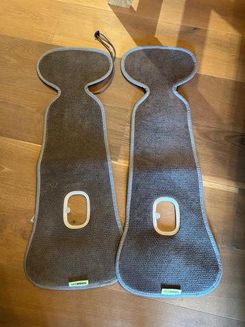 2 aeromoov inleggers autostoel groep 1 beschikbaar voor biedingen