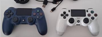 PS4 controllers (origineel) : 1x Blue, 1x White beschikbaar voor biedingen