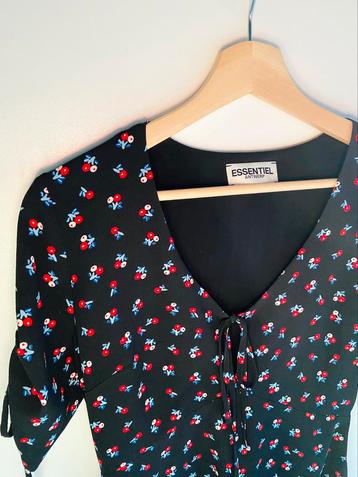 Gebloemd zwart kleedje Essentiel Antwerp, Enlèvement ou Envoi, Taille 34 (XS) ou plus petite, Noir