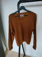 Camel kleurige wollen pull met V-hals m 36, Four Roses, Kleding | Dames, Ophalen of Verzenden
