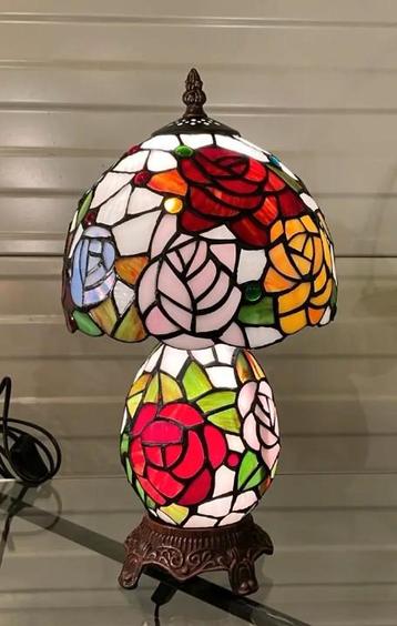 Tiffany Lamp (Uniek stuk)  beschikbaar voor biedingen