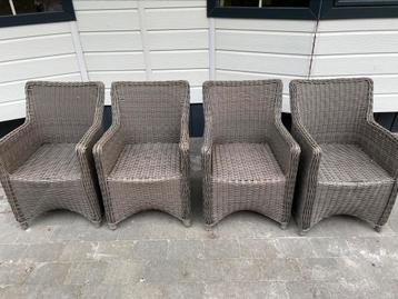 4 terrasstoelen beschikbaar voor biedingen