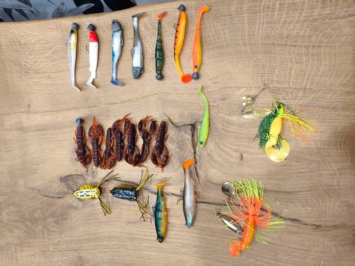 Lot de leurres souple + têtes plombées, Watersport en Boten, Hengelsport | Roofvissen, Zo goed als nieuw, Ophalen of Verzenden