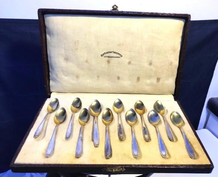 Christofle mokka lepels 12 originele Krokodil leder doos😍👌, Antiek en Kunst, Antiek | Bestek, Ophalen of Verzenden