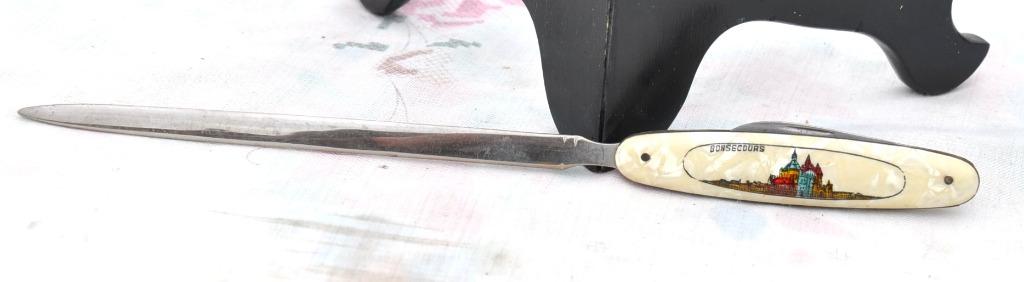 coupe papier manche plastifier nacre Bonsecours, Antiquités & Art, Enlèvement ou Envoi