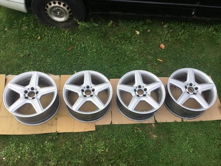Mercedes aluminium velgen 18” met/zonder banden, Auto-onderdelen, Banden en Velgen, Velg(en), 18 inch, 225 mm, Gereviseerd, Ophalen