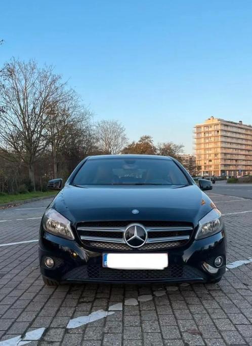 MERCEDES-BENZ A180 - Berline compacte de luxe, Autos, Mercedes-Benz, Particulier, Classe A, Essence, Euro 6, Hatchback, 5 portes