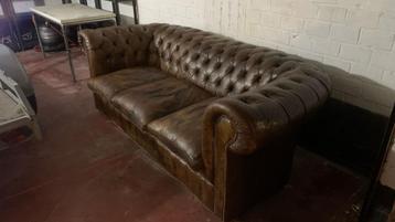CHESTERFIELD 3-zitscollectie bank bruin gepatineerd leer beschikbaar voor biedingen