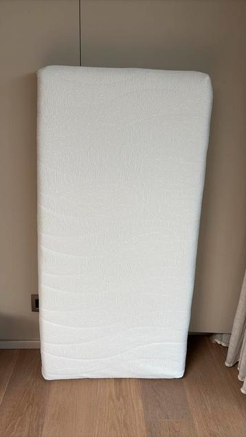 Mitos matras babybed/ ledikant beschikbaar voor biedingen