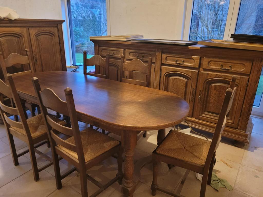 Massieve eiken eetplaats, Ophalen, Zo goed als nieuw