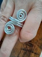 Zilverkleurige ring - big swirl (mt 63), Handtassen en Accessoires, Ringen, Nieuw, Overige materialen, 20 of groter, Ophalen of Verzenden