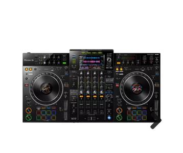 Pioneer xdj-xz met deksaver en flight case/ workstation beschikbaar voor biedingen