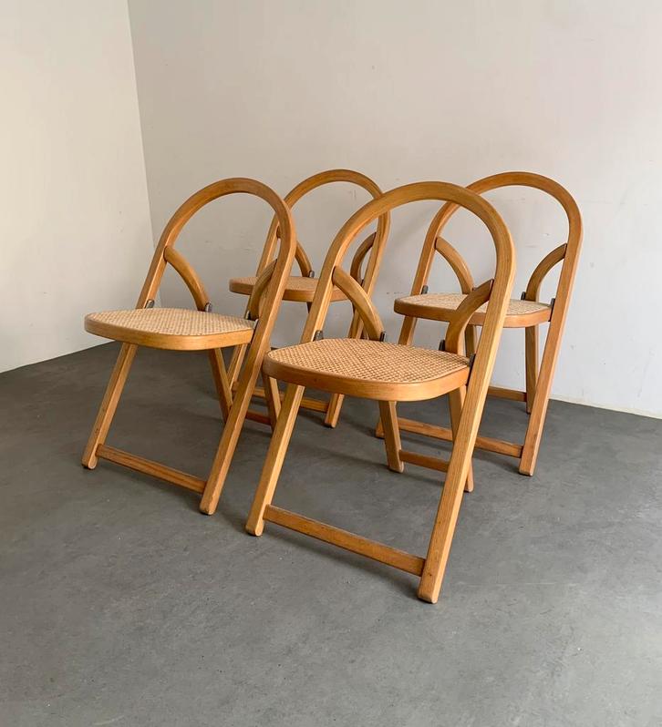 Set van 4 stoelen van Gigi Sabadin, Huis en Inrichting, Stoelen, Zo goed als nieuw, Hout, Ophalen