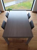 Uitschuifbare tafel langs 2 kanten met 4 bijhorende stoelen, Ophalen, Zo goed als nieuw